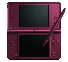 Carátula de Nintendo DSi XL Burgundy