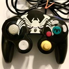 Carátula de Naki Ultimate SpiderMan Venom Wired Controller