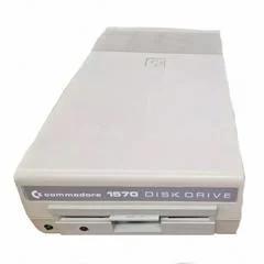 Carátula de 1570 Disk Drive