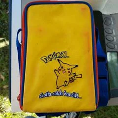 Carátula de Pikachu Yellow Carrying Case Bag